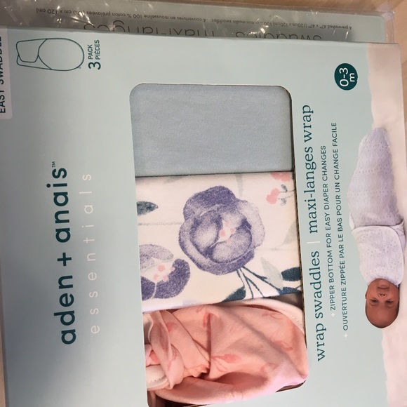 Aden & Anais Bundle (Blankets/Swaddles/Pacifier clips) - Picture 3 of 3